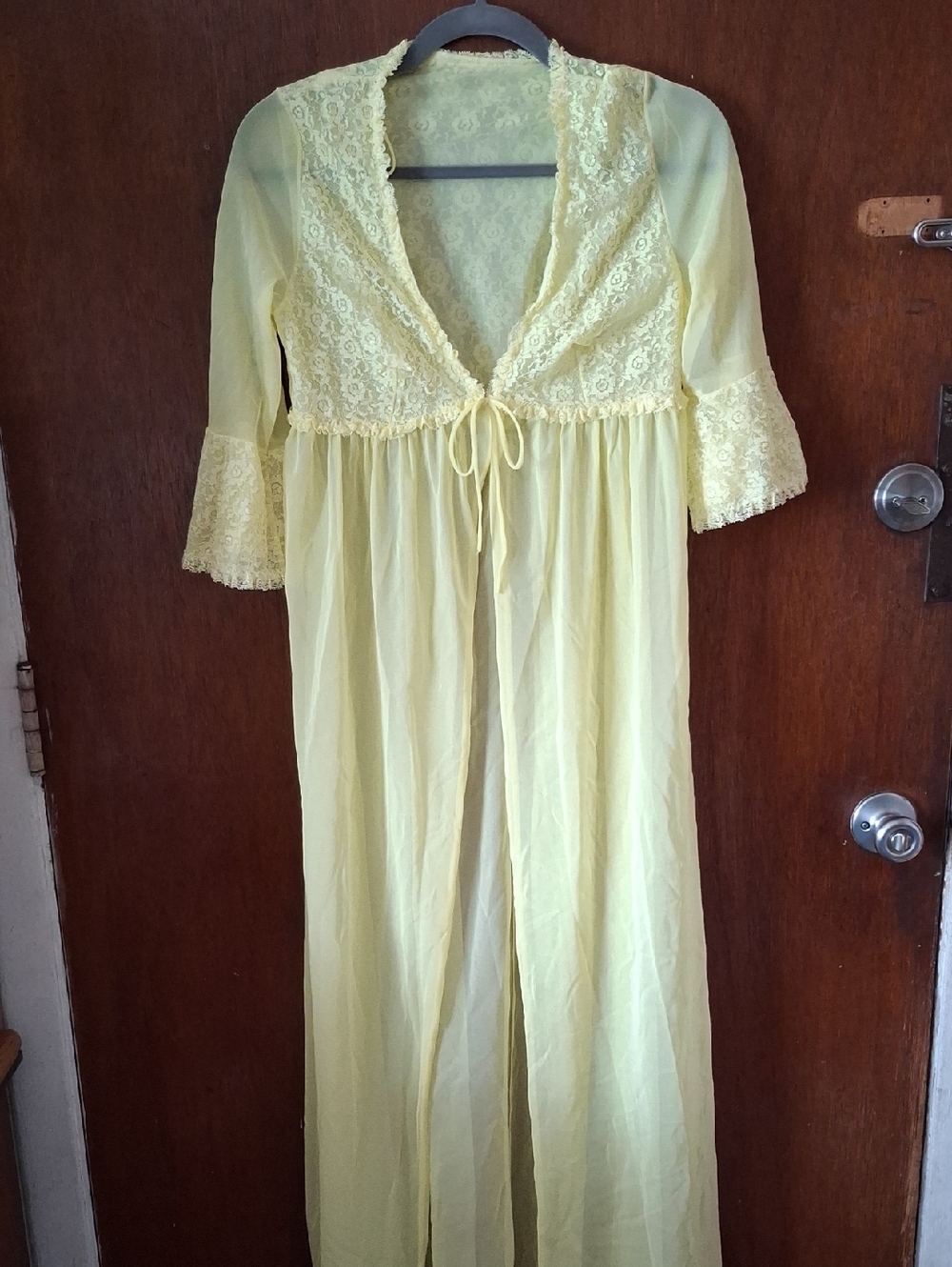 Vintage Pale Yellow Sheer Lace-Trim Long Robe 1960s-70s Sz S Great Condition